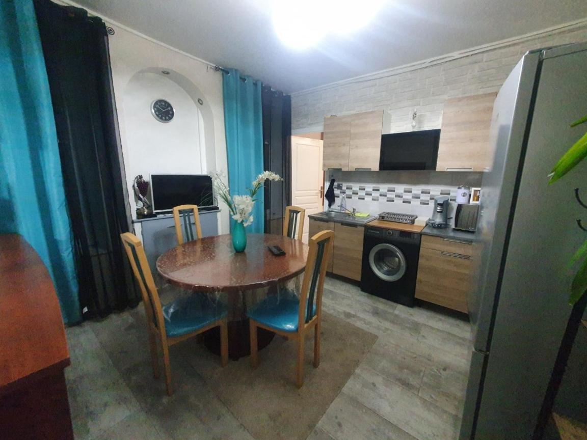 Bel appartement entièrement rénové Charleville-Mézières Exterior foto